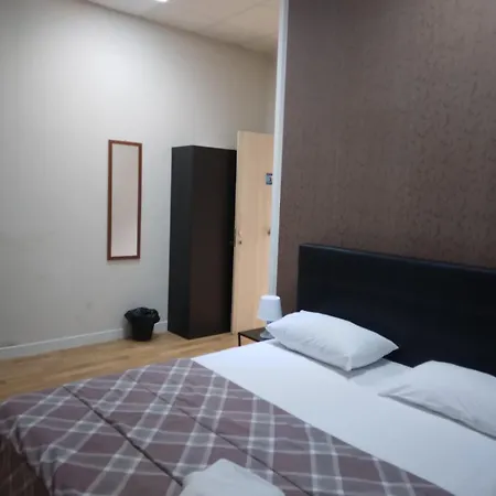 Bunker Degli Inventori 3* フォッジア