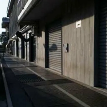 Bunker Degli Inventori ゲストハウス フォッジア