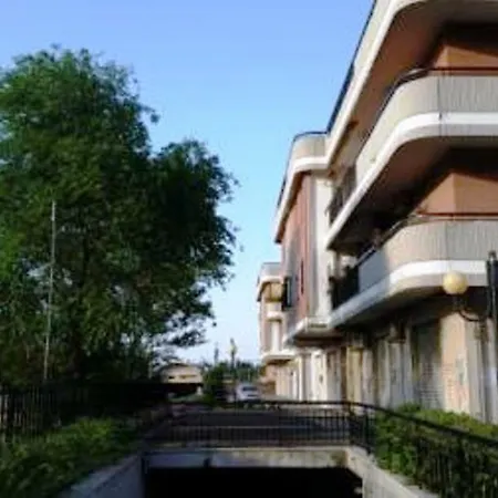 بيت ضيافة Bunker Degli Inventori فوجيا